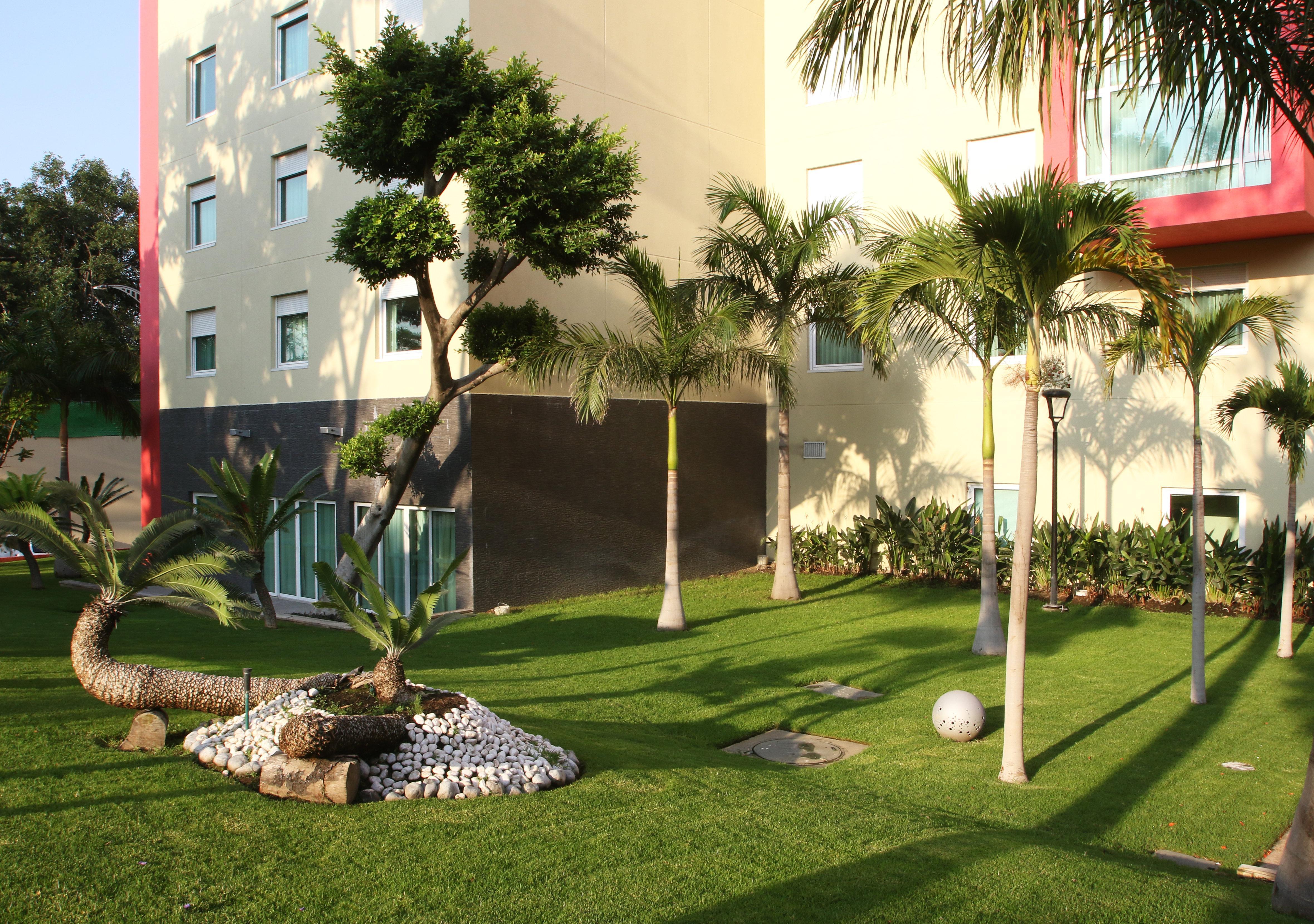 Holiday Inn Express & Suites Cuernavaca, An Ihg Hotel Exterior foto